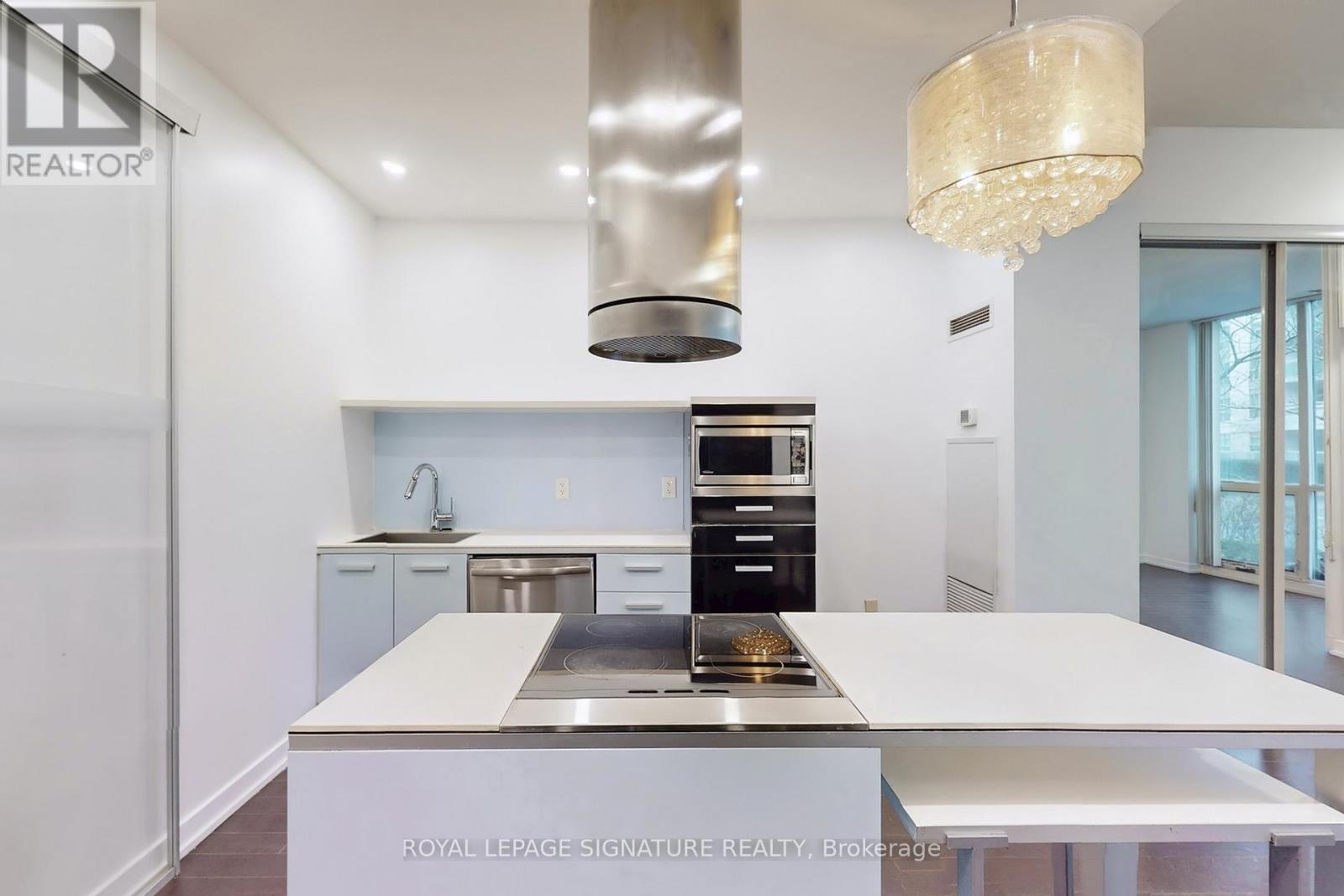 G07 - 38 Dan Leckie Way, Toronto, Ontario  M5V 2V9 - Photo 11 - C12649424