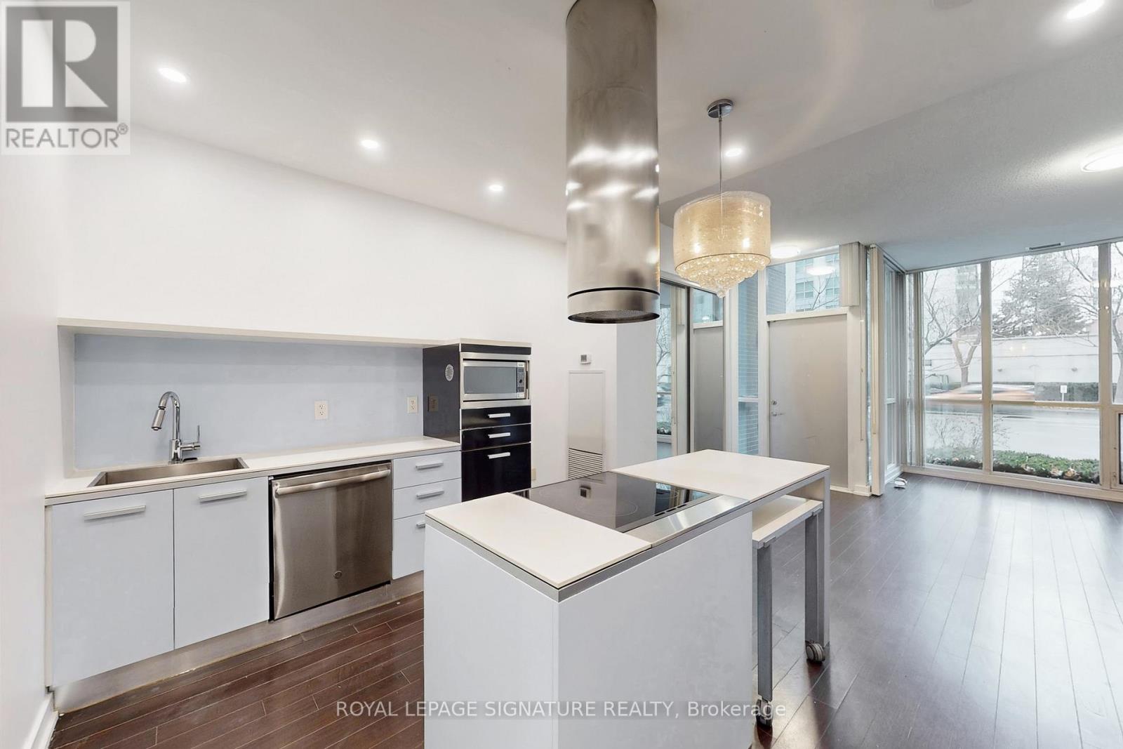 G07 - 38 Dan Leckie Way, Toronto, Ontario  M5V 2V9 - Photo 12 - C12649424