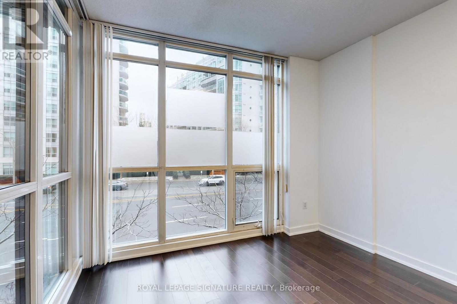 G07 - 38 Dan Leckie Way, Toronto, Ontario  M5V 2V9 - Photo 37 - C12649424