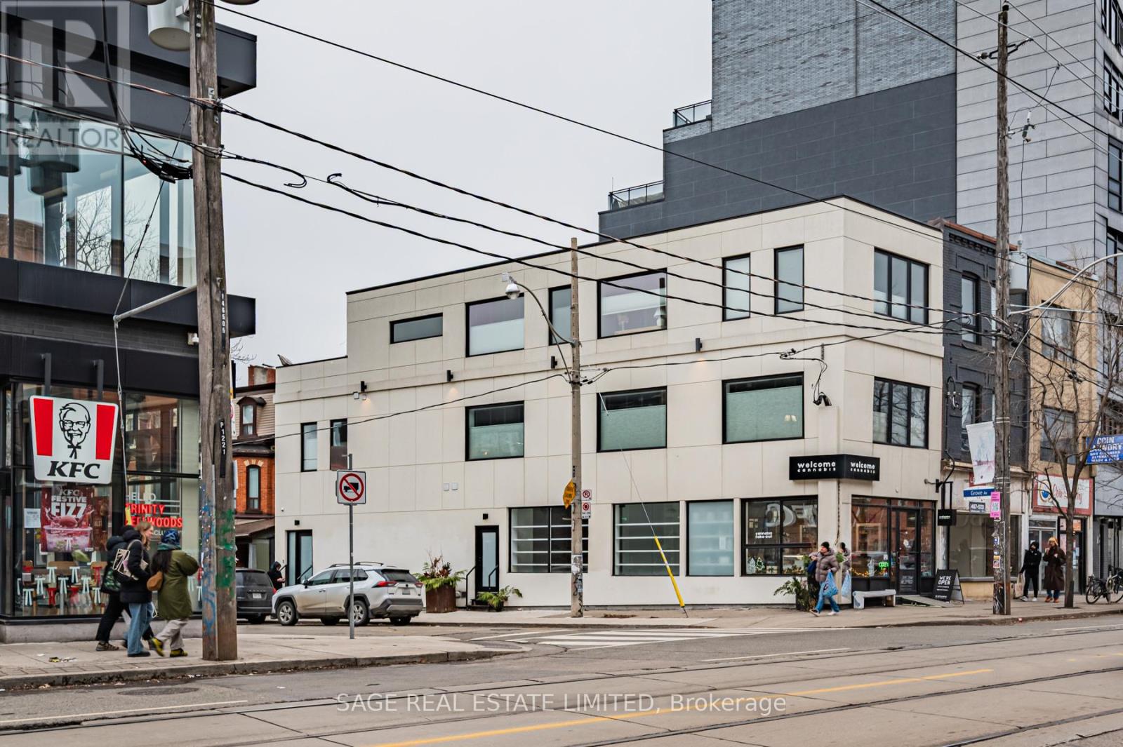MAIN/MIDDLE - 1227 DUNDAS STREET W, Toronto, Ontario