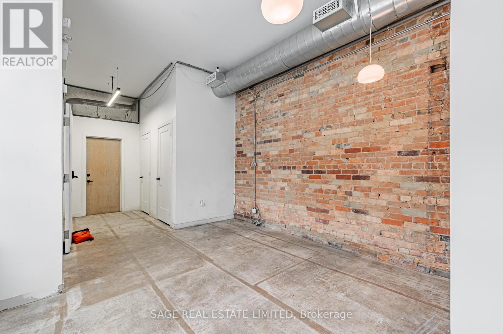 Main/middle - 1227 Dundas Street W, Toronto, Ontario  M6J 0E8 - Photo 21 - C12649438