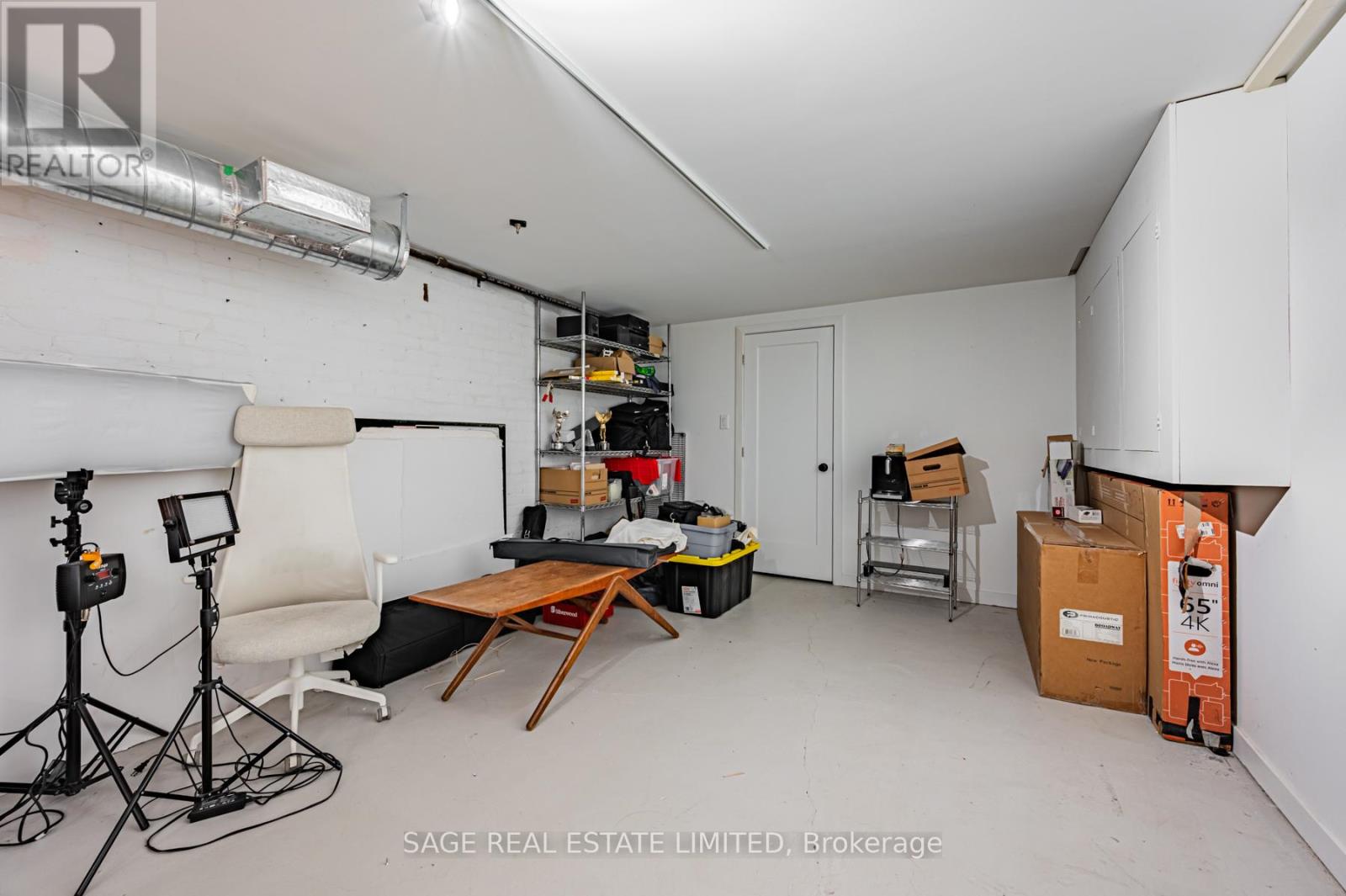 Main/middle - 1227 Dundas Street W, Toronto, Ontario  M6J 0E8 - Photo 36 - C12649438