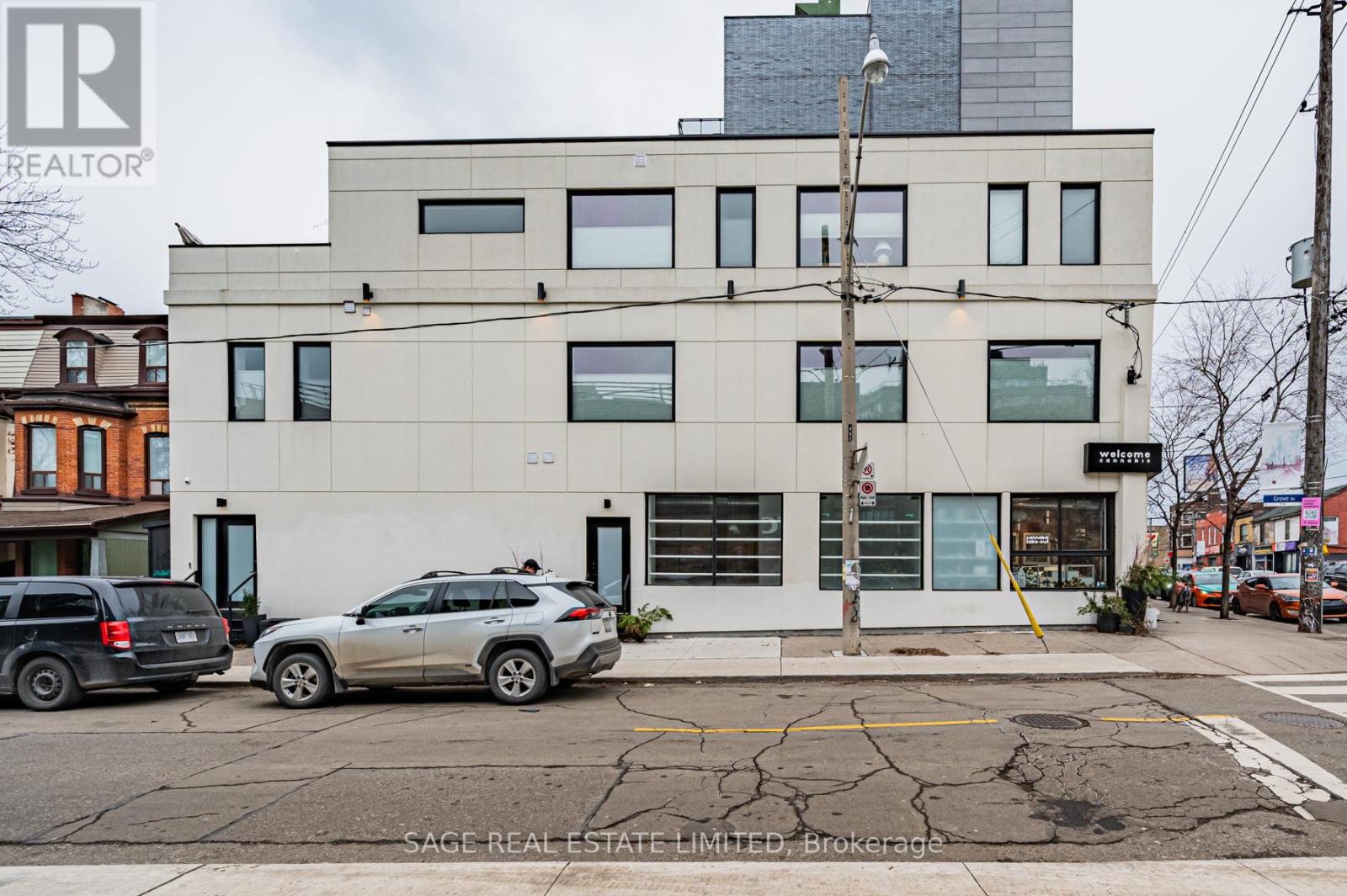 Main/middle - 1227 Dundas Street W, Toronto, Ontario  M6J 0E8 - Photo 4 - C12649438