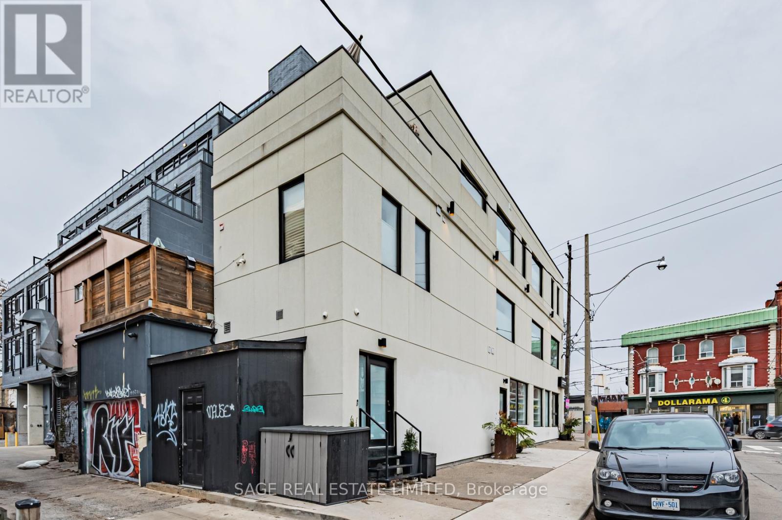 Main/middle - 1227 Dundas Street W, Toronto, Ontario  M6J 0E8 - Photo 5 - C12649438