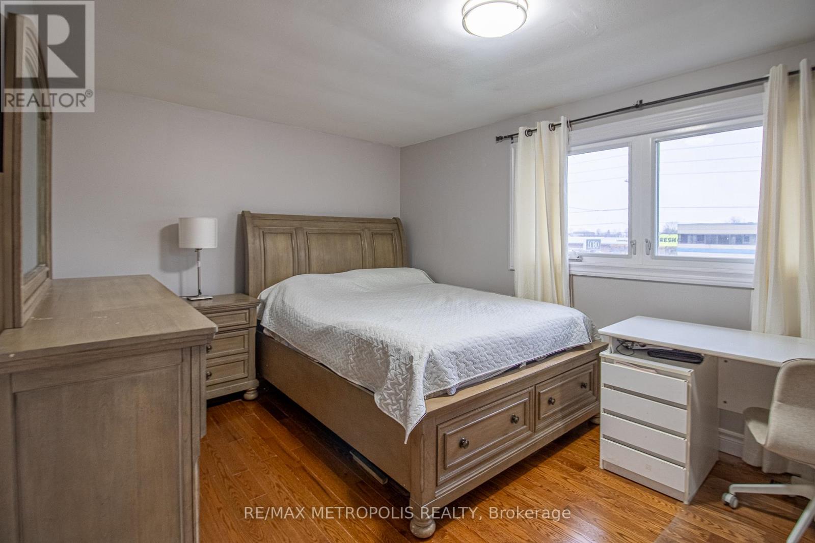 1098 Cedar Street, Oshawa, Ontario  L1J 3R9 - Photo 14 - E12649392