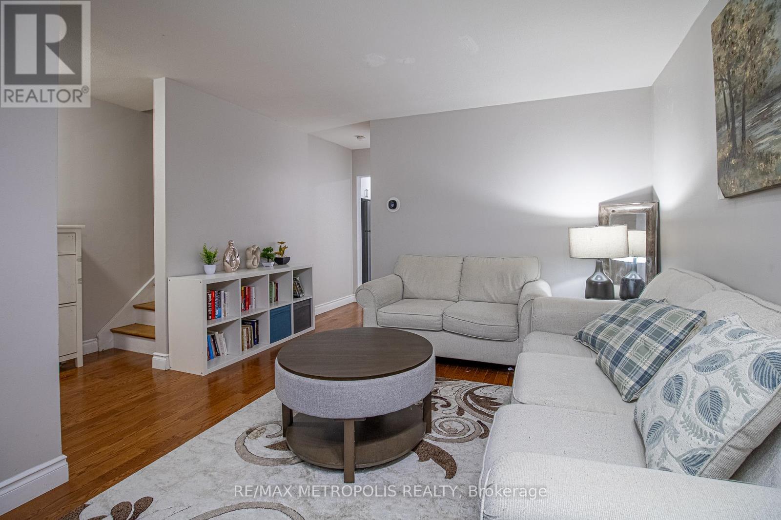 1098 Cedar Street, Oshawa, Ontario  L1J 3R9 - Photo 6 - E12649392