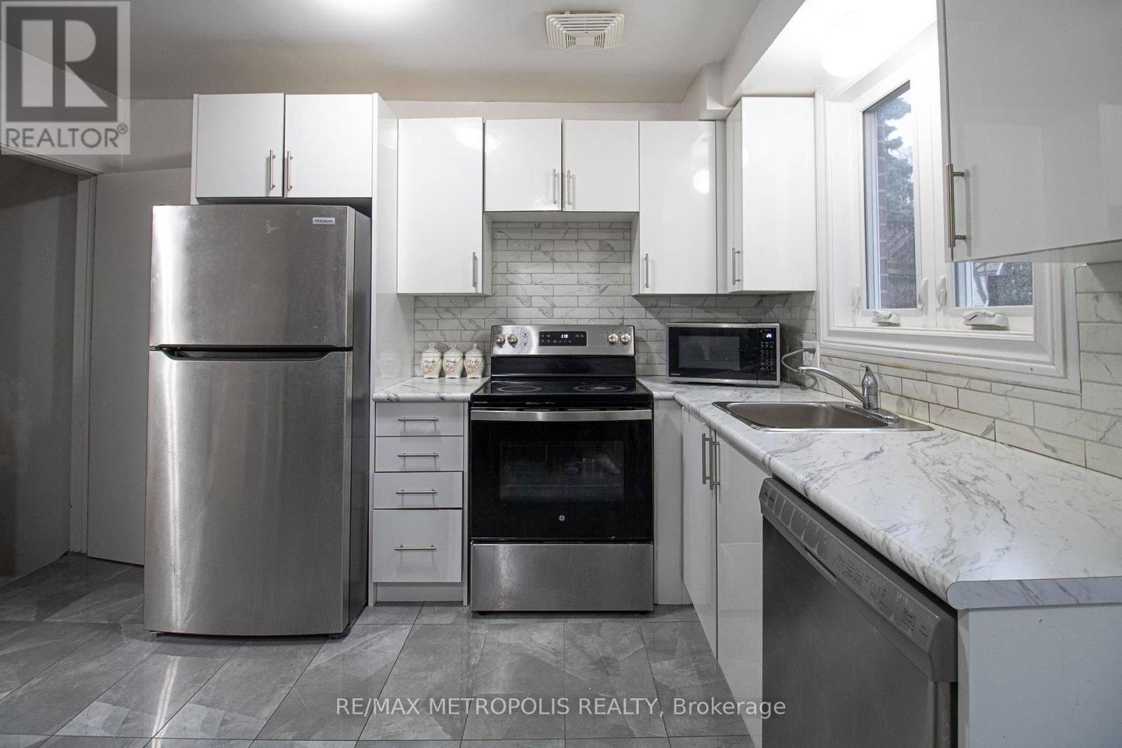 1098 Cedar Street, Oshawa, Ontario  L1J 3R9 - Photo 8 - E12649392