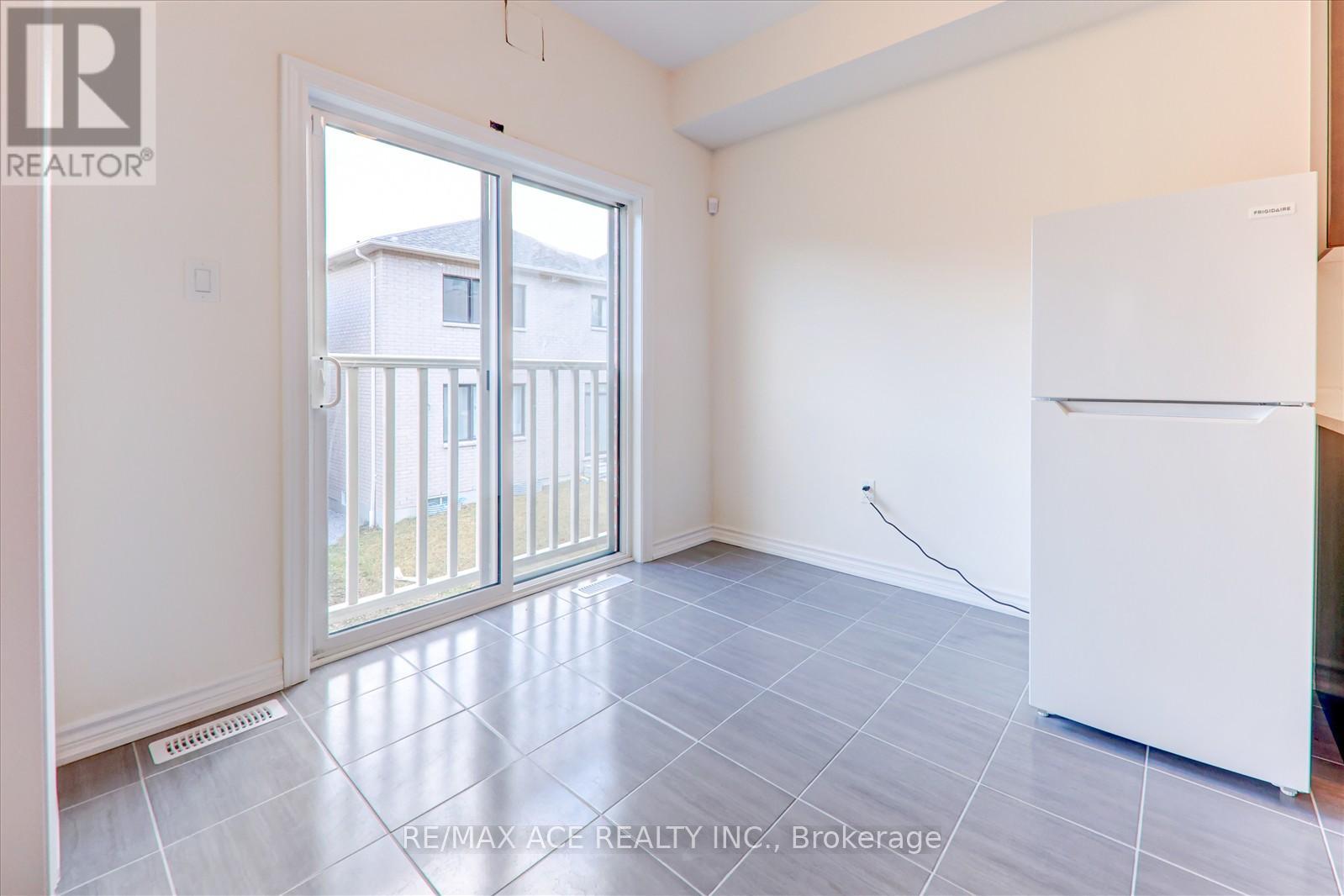 1153 Azalea Avenue, Pickering, Ontario  L1X 0M5 - Photo 12 - E12649442