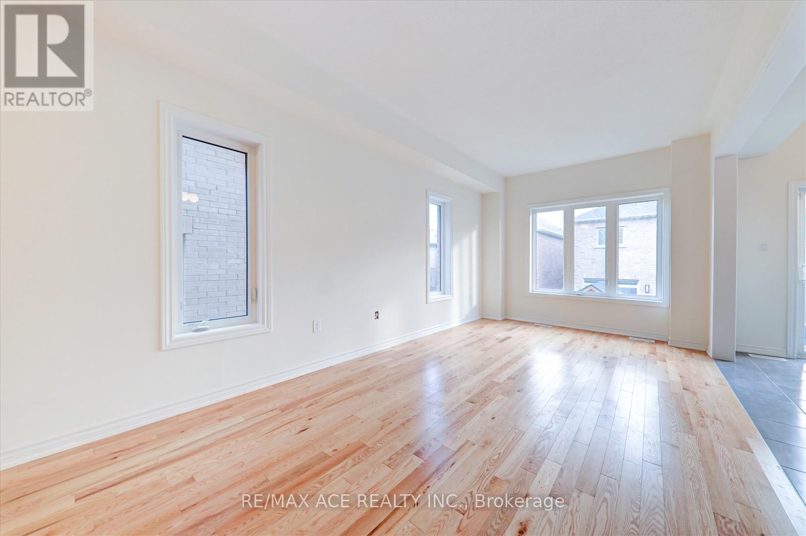 1153 Azalea Avenue, Pickering, Ontario  L1X 0M5 - Photo 8 - E12649442