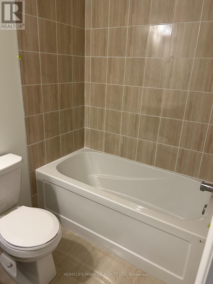 430 Okanagan Path, Oshawa, Ontario  L1H 0B1 - Photo 13 - E12649444