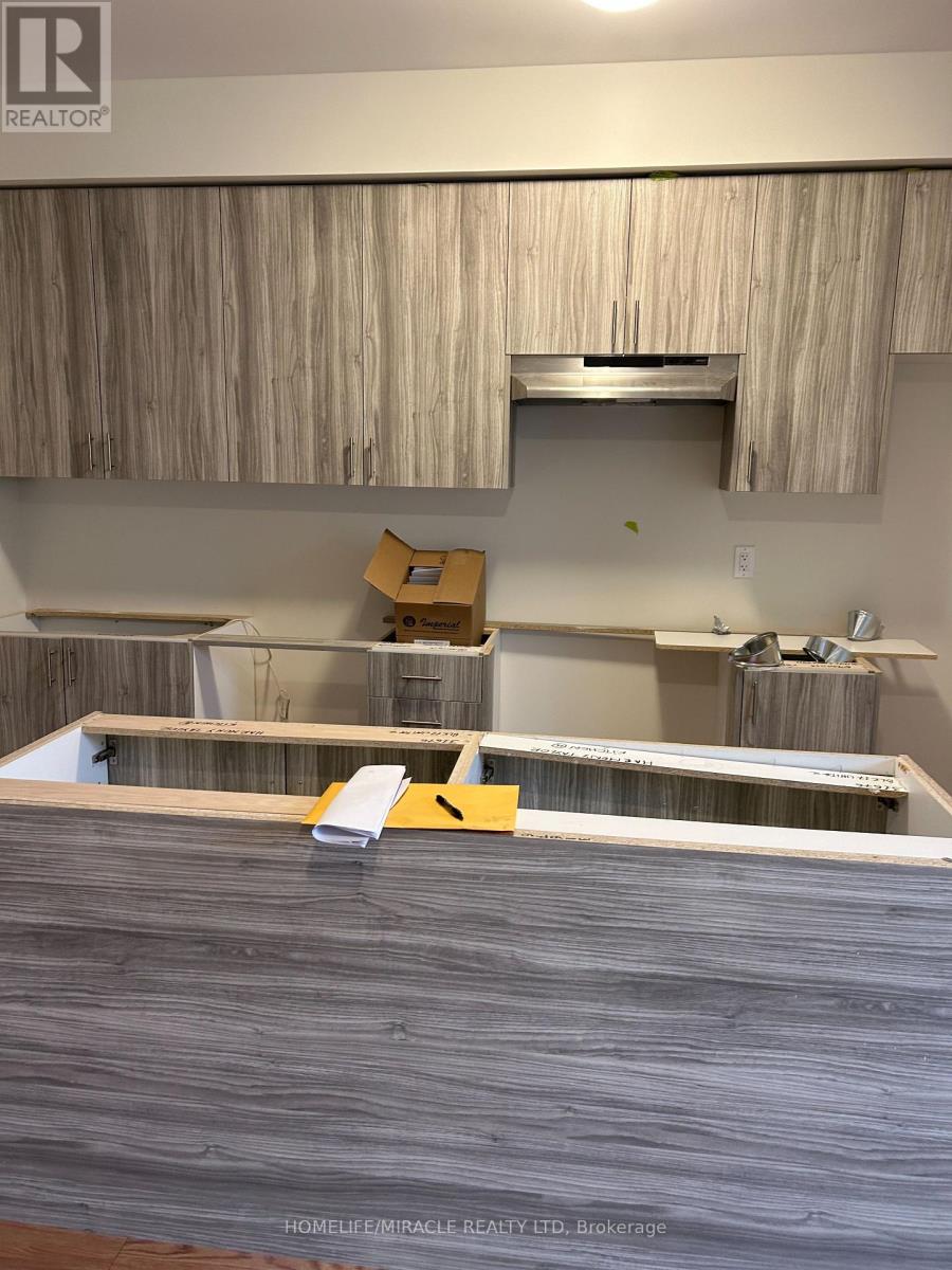 430 Okanagan Path, Oshawa, Ontario  L1H 0B1 - Photo 14 - E12649444