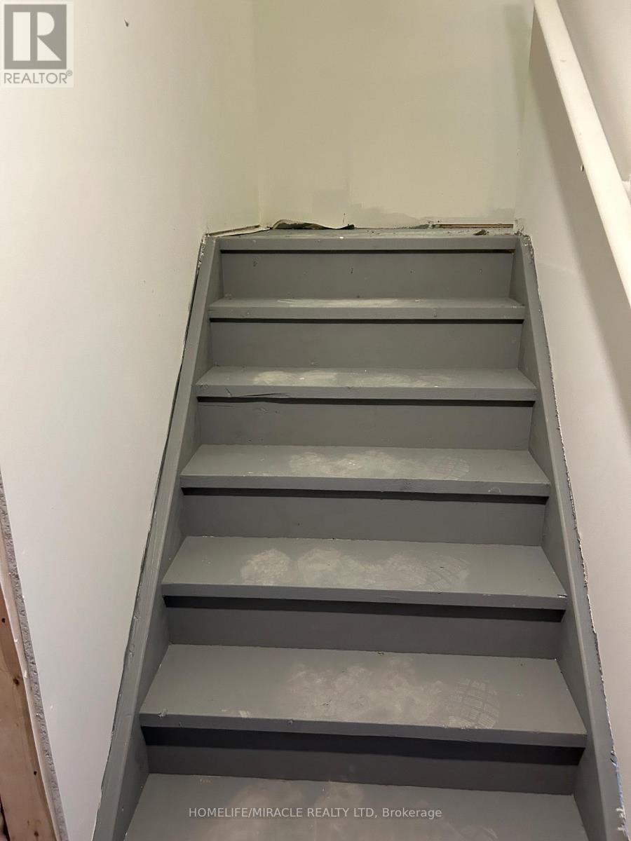 430 Okanagan Path, Oshawa, Ontario  L1H 0B1 - Photo 16 - E12649444