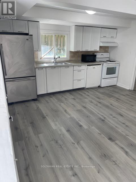 257 Parkwood Avenue, Georgina, Ontario  L4P 2X2 - Photo 3 - N12649396