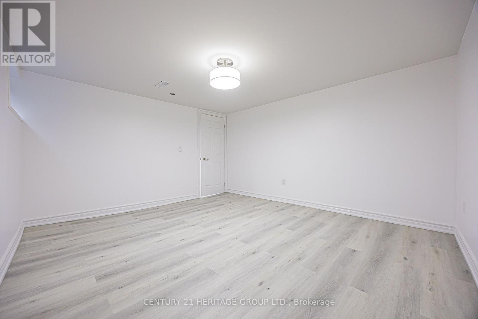 Bsmt - 60 Fairway Drive, Aurora, Ontario  L4G 2H1 - Photo 13 - N12649416