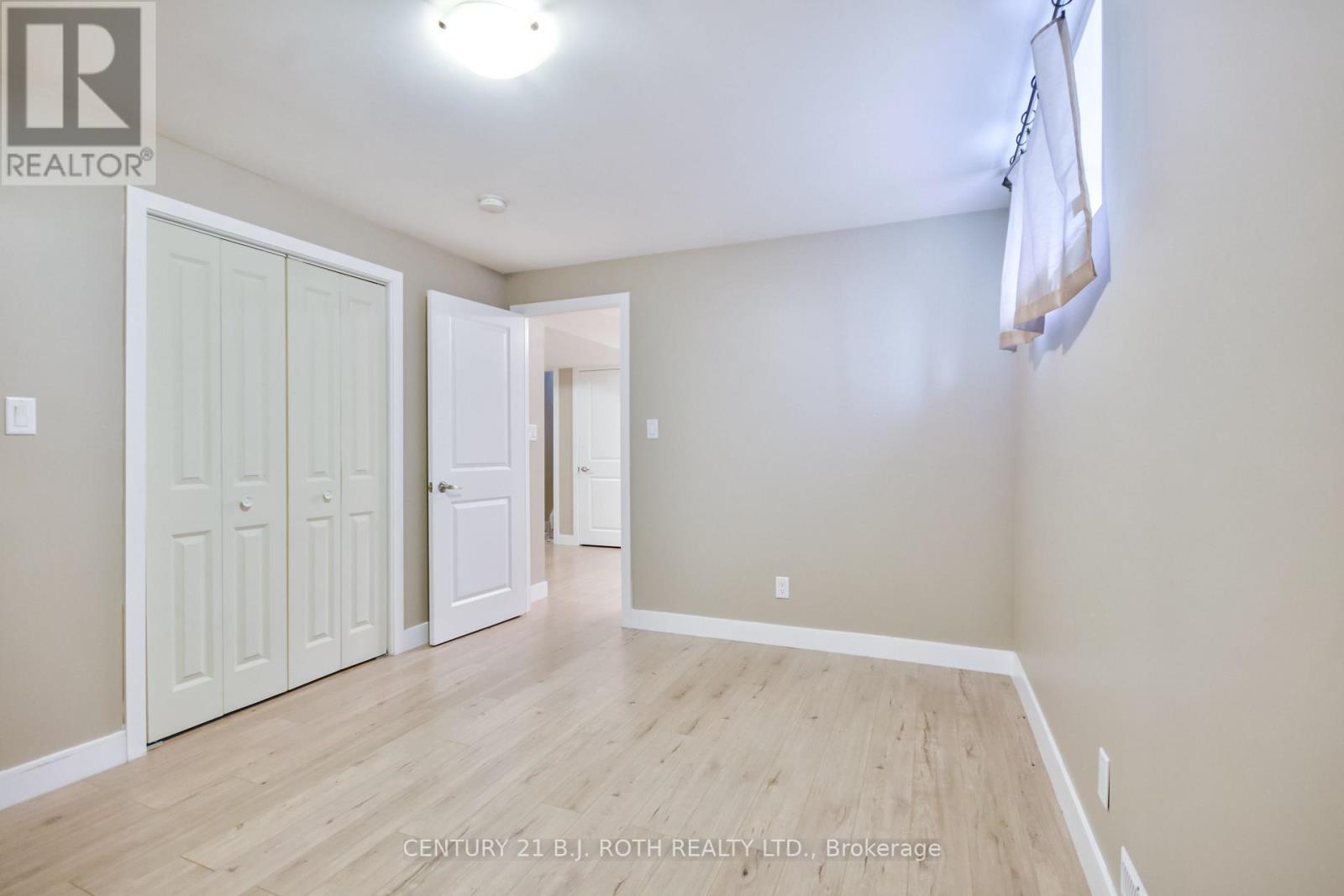 77 Sun King Crescent, Barrie, Ontario  L4M 7K4 - Photo 22 - S12649434