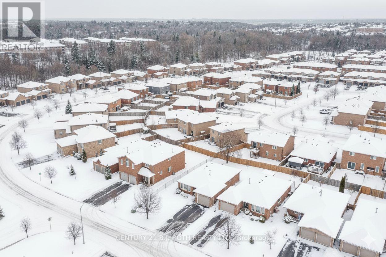 77 Sun King Crescent, Barrie, Ontario  L4M 7K4 - Photo 30 - S12649434