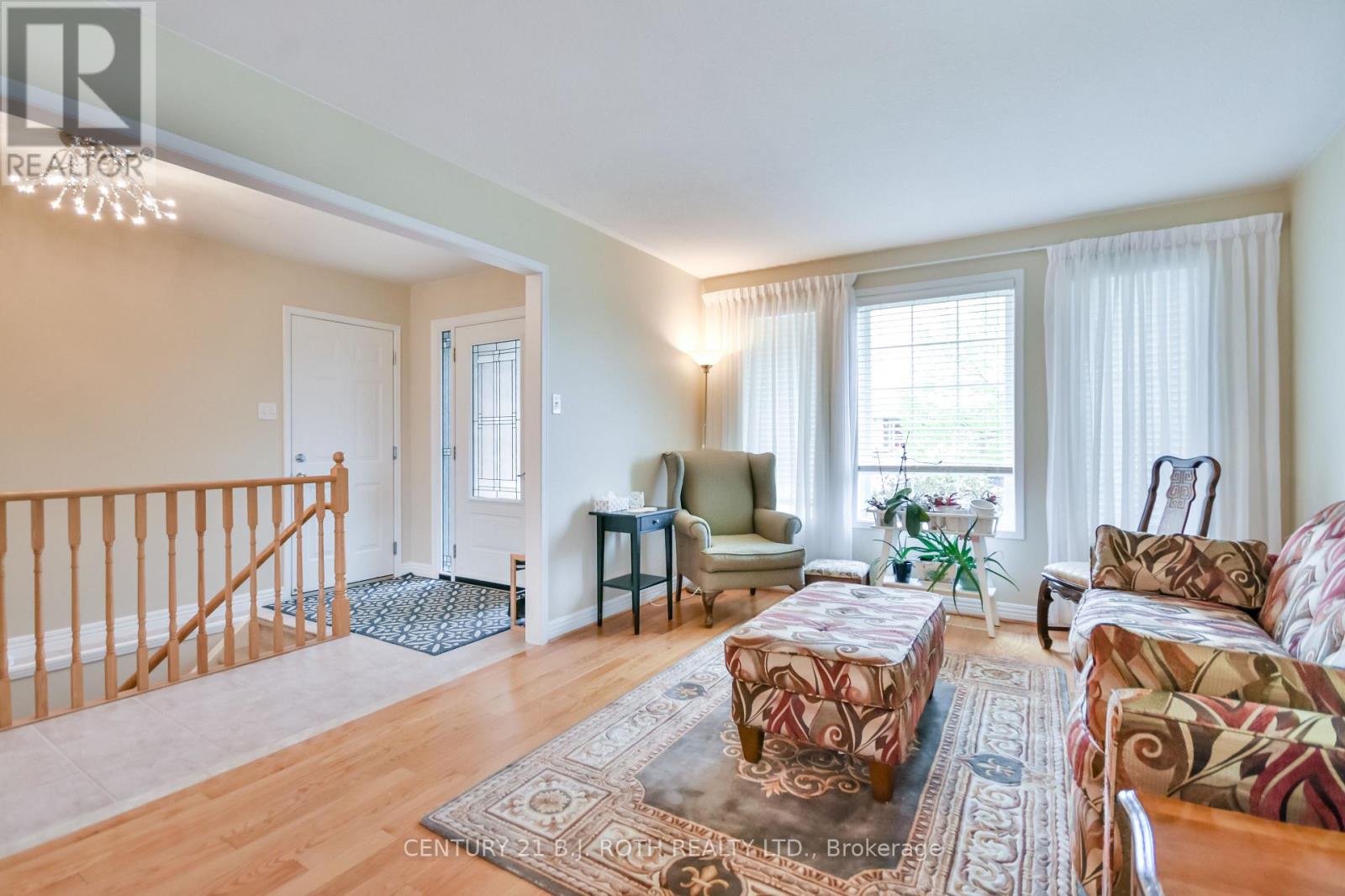 77 Sun King Crescent, Barrie, Ontario  L4M 7K4 - Photo 5 - S12649434