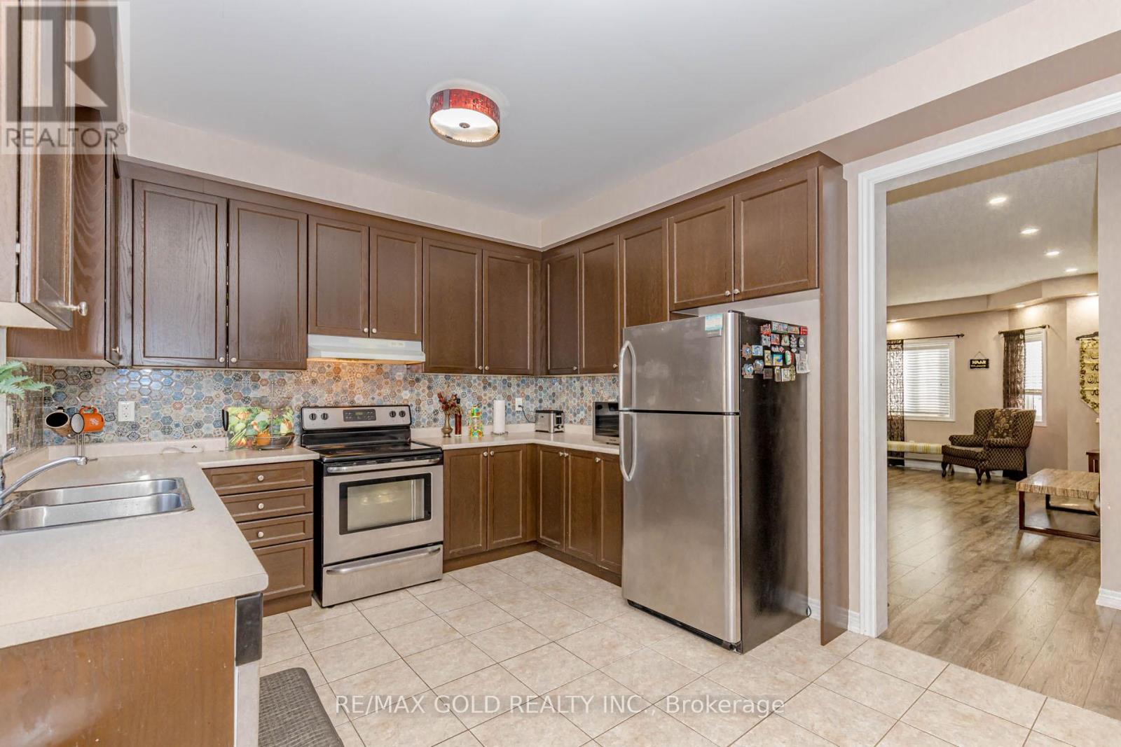 6 October Place, Brampton, Ontario  L6Y 0R6 - Photo 21 - W12649406