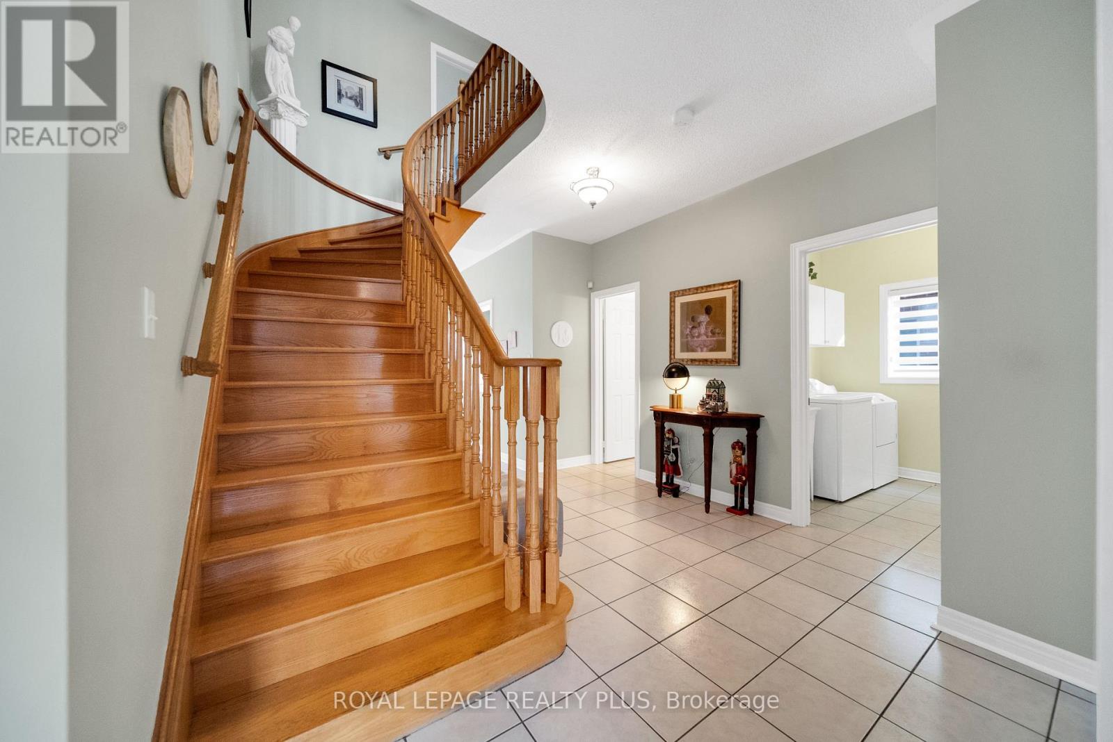 6323 Lisgar Drive, Mississauga, Ontario  L5N 7W2 - Photo 17 - W12649426