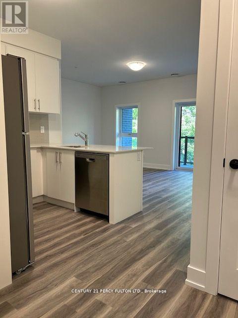 305 - 1100 Lackner Place, Kitchener, Ontario  N2A 0M1 - Photo 10 - X12649394