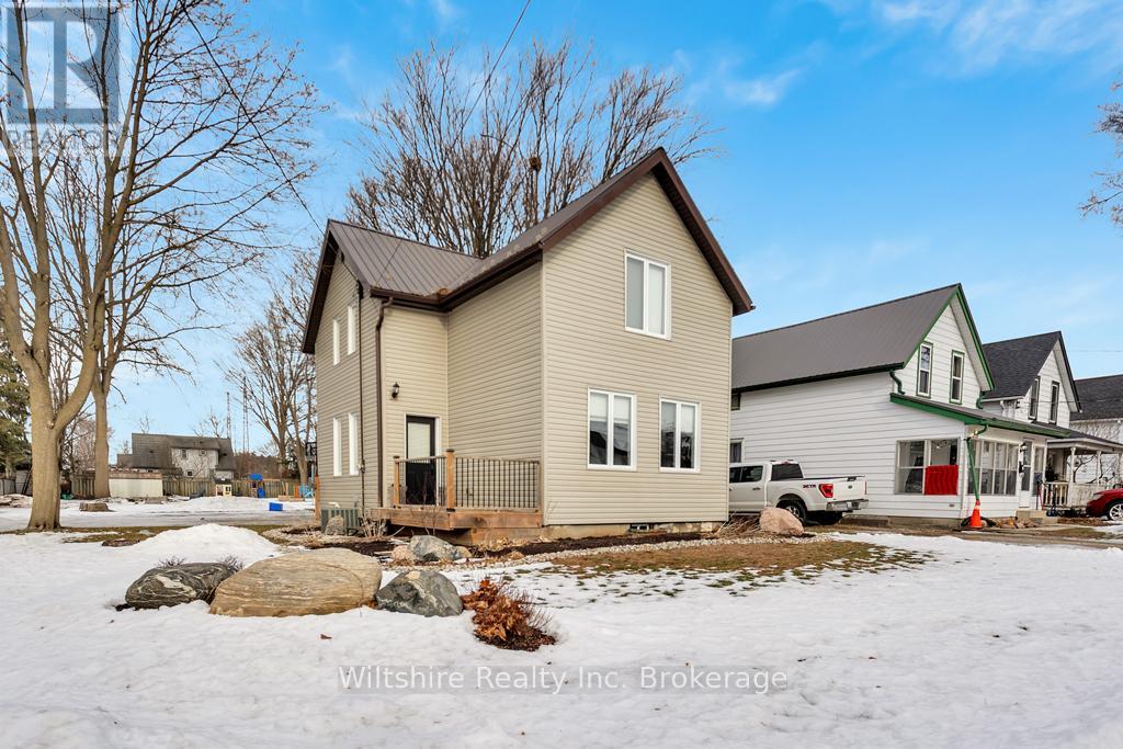 10 PEARL STREET, Tillsonburg, Ontario