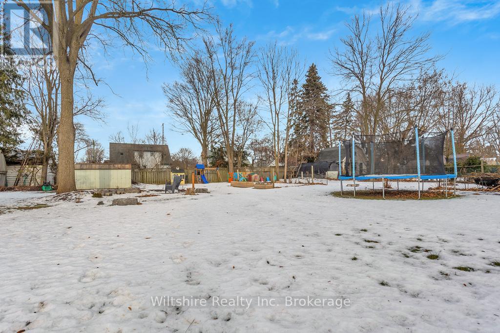 10 Pearl Street, Tillsonburg, Ontario  N4G 1L3 - Photo 17 - X12649490