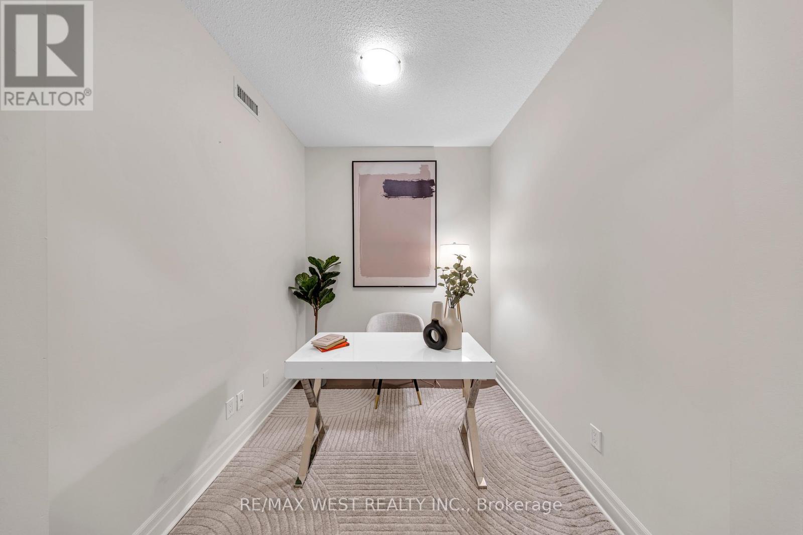 312 - 8130 Birchmount Road, Markham, Ontario  L6G 0E4 - Photo 10 - N12649336