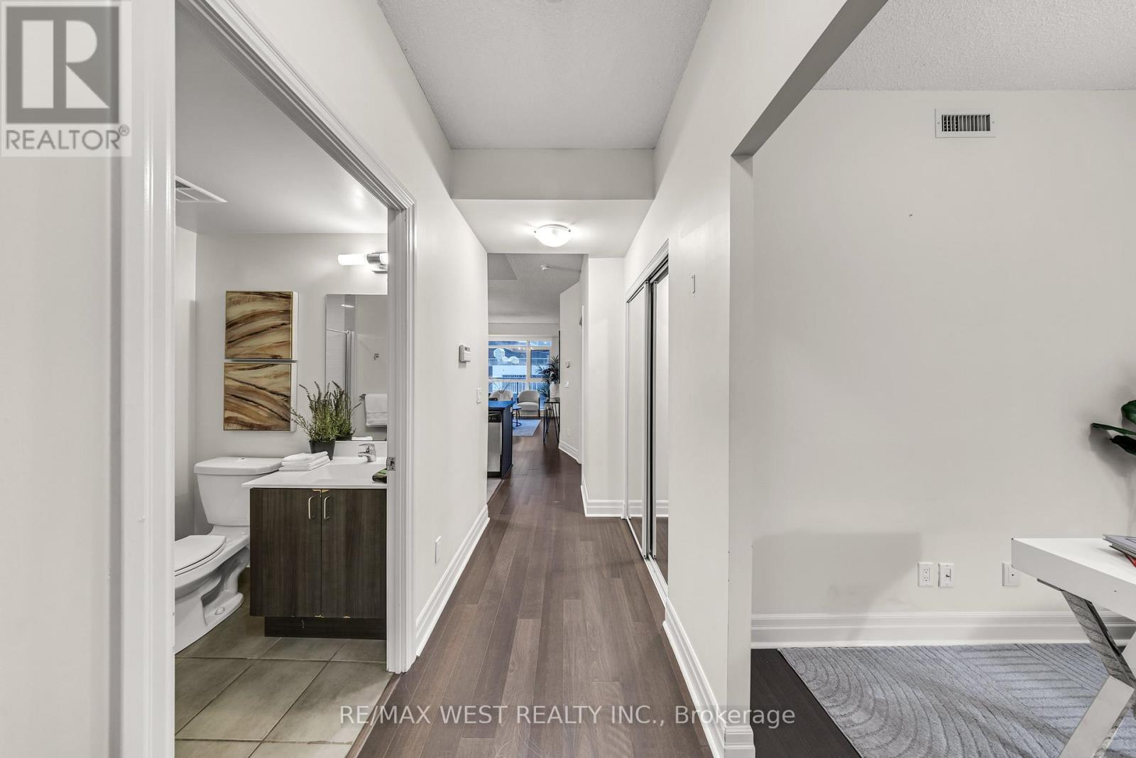 312 - 8130 Birchmount Road, Markham, Ontario  L6G 0E4 - Photo 5 - N12649336