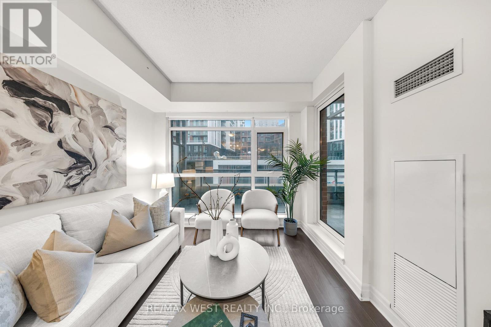 312 - 8130 Birchmount Road, Markham, Ontario  L6G 0E4 - Photo 9 - N12649336