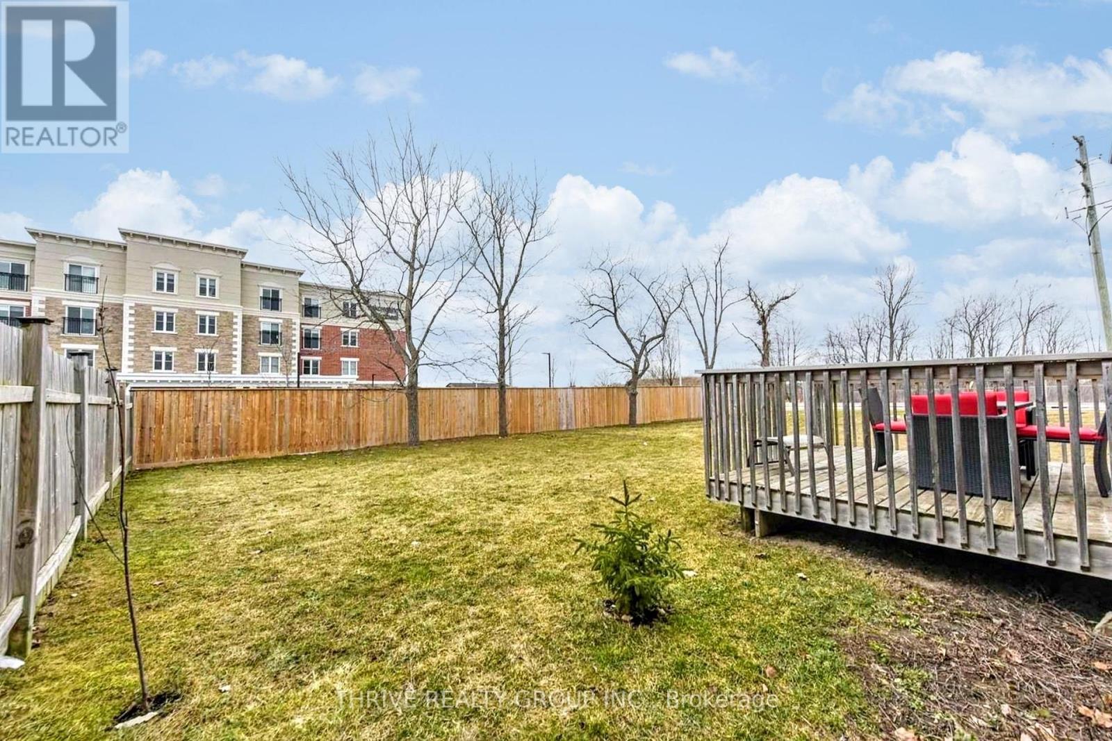 1043 Oakcrossing Gate, London North, Ontario  N6H 0E9 - Photo 12 - X12649488