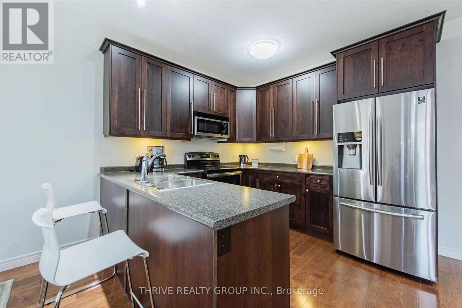 1043 Oakcrossing Gate, London North, Ontario  N6H 0E9 - Photo 4 - X12649488