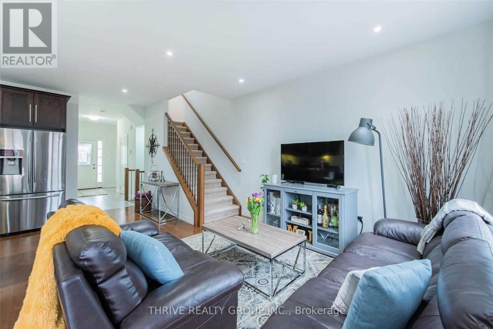 1043 Oakcrossing Gate, London North, Ontario  N6H 0E9 - Photo 7 - X12649488