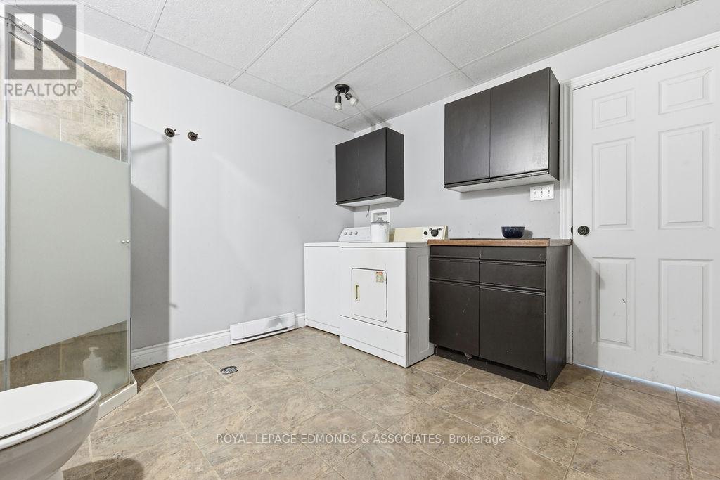 904 Lea Street, Pembroke, Ontario  K8A 6H7 - Photo 29 - X12649470