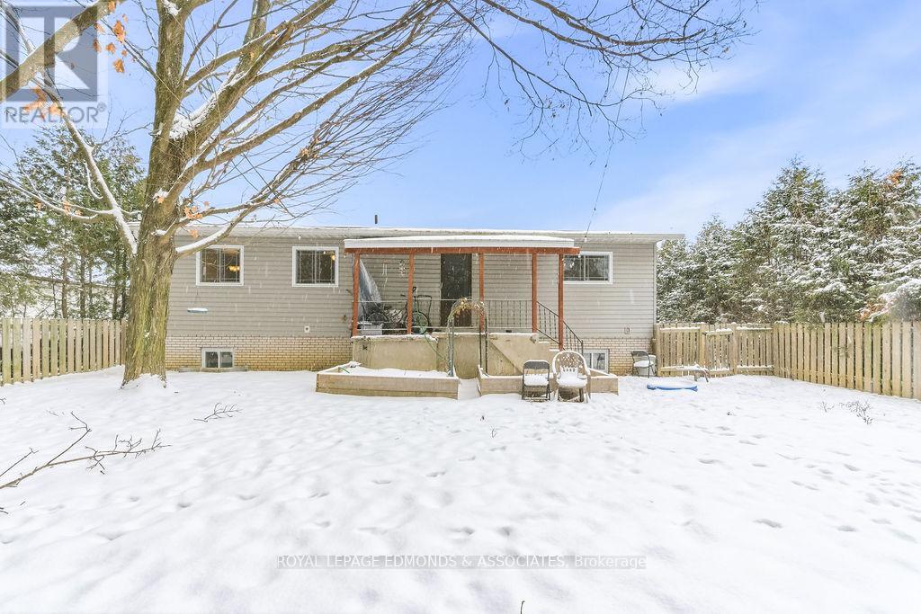 904 Lea Street, Pembroke, Ontario  K8A 6H7 - Photo 30 - X12649470