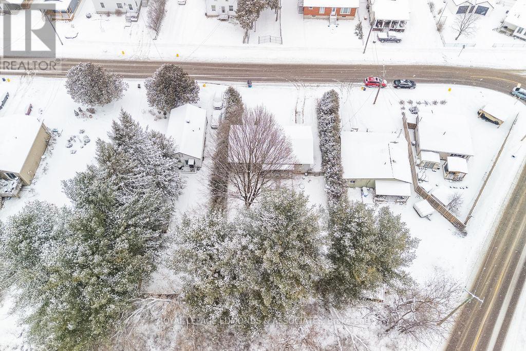 904 Lea Street, Pembroke, Ontario  K8A 6H7 - Photo 41 - X12649470