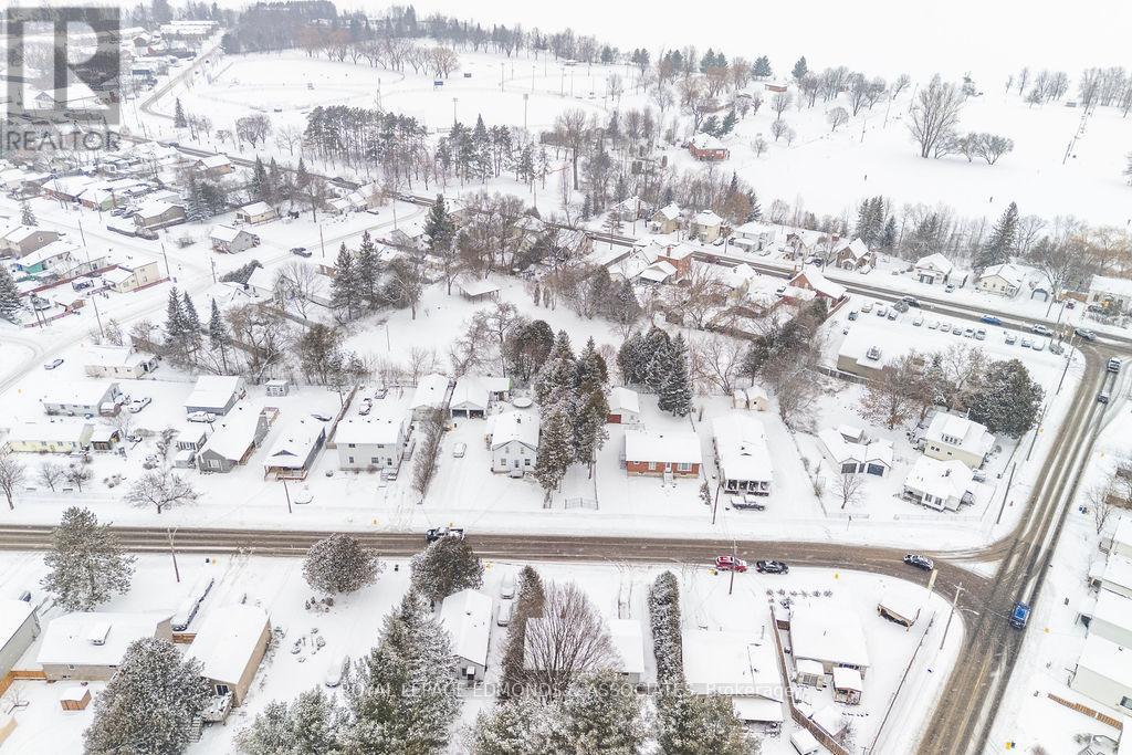 904 Lea Street, Pembroke, Ontario  K8A 6H7 - Photo 42 - X12649470