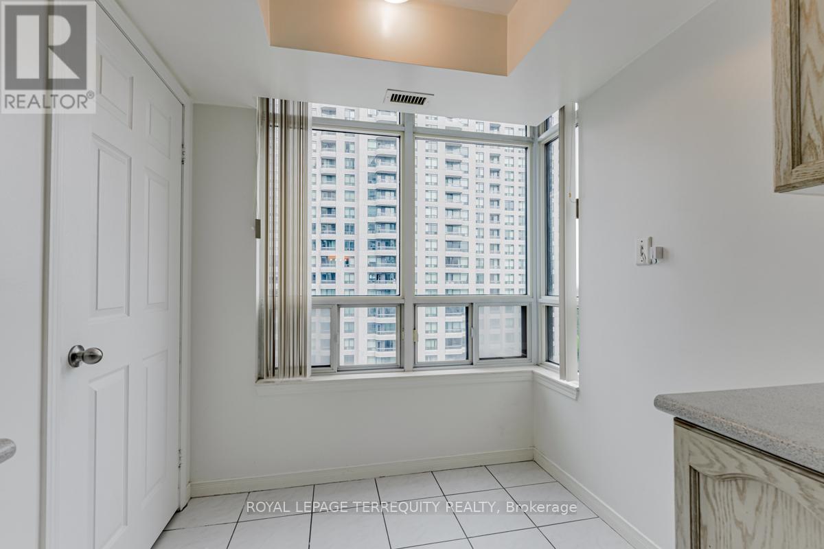 1606 - 8 Hillcrest Avenue, Toronto, Ontario  M2N 6Y6 - Photo 13 - C12649484