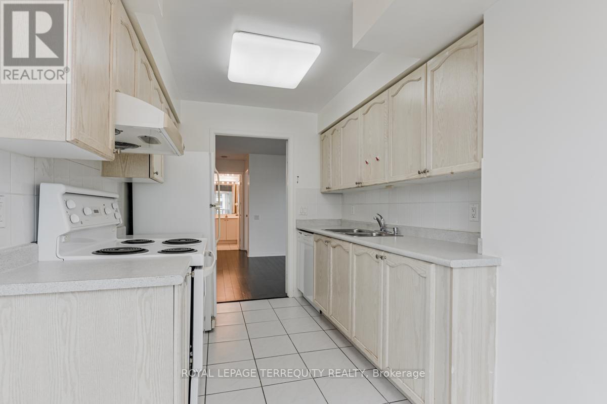 1606 - 8 Hillcrest Avenue, Toronto, Ontario  M2N 6Y6 - Photo 14 - C12649484