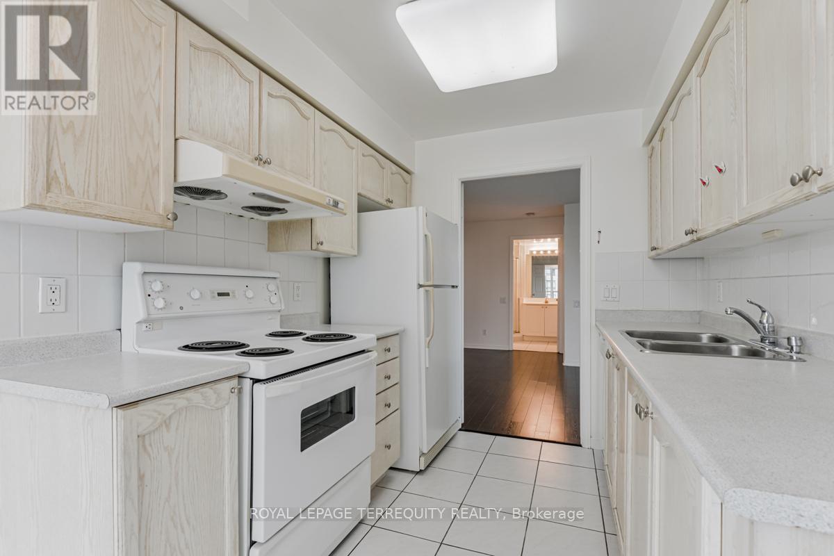 1606 - 8 Hillcrest Avenue, Toronto, Ontario  M2N 6Y6 - Photo 15 - C12649484