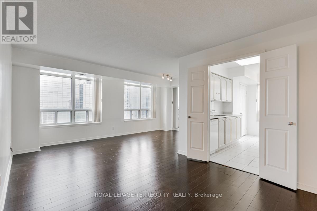 1606 - 8 Hillcrest Avenue, Toronto, Ontario  M2N 6Y6 - Photo 2 - C12649484