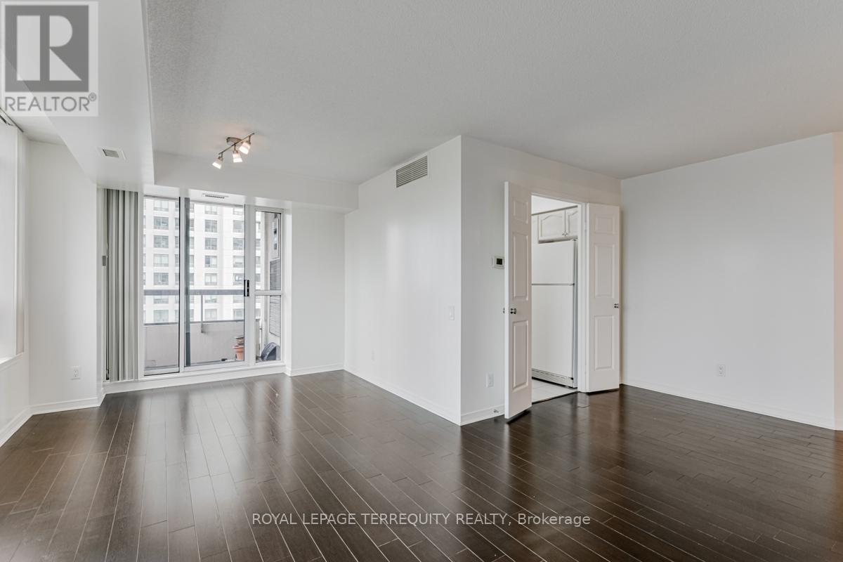 1606 - 8 Hillcrest Avenue, Toronto, Ontario  M2N 6Y6 - Photo 4 - C12649484