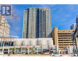 1606 - 8 HILLCREST AVENUE, Toronto, Ontario