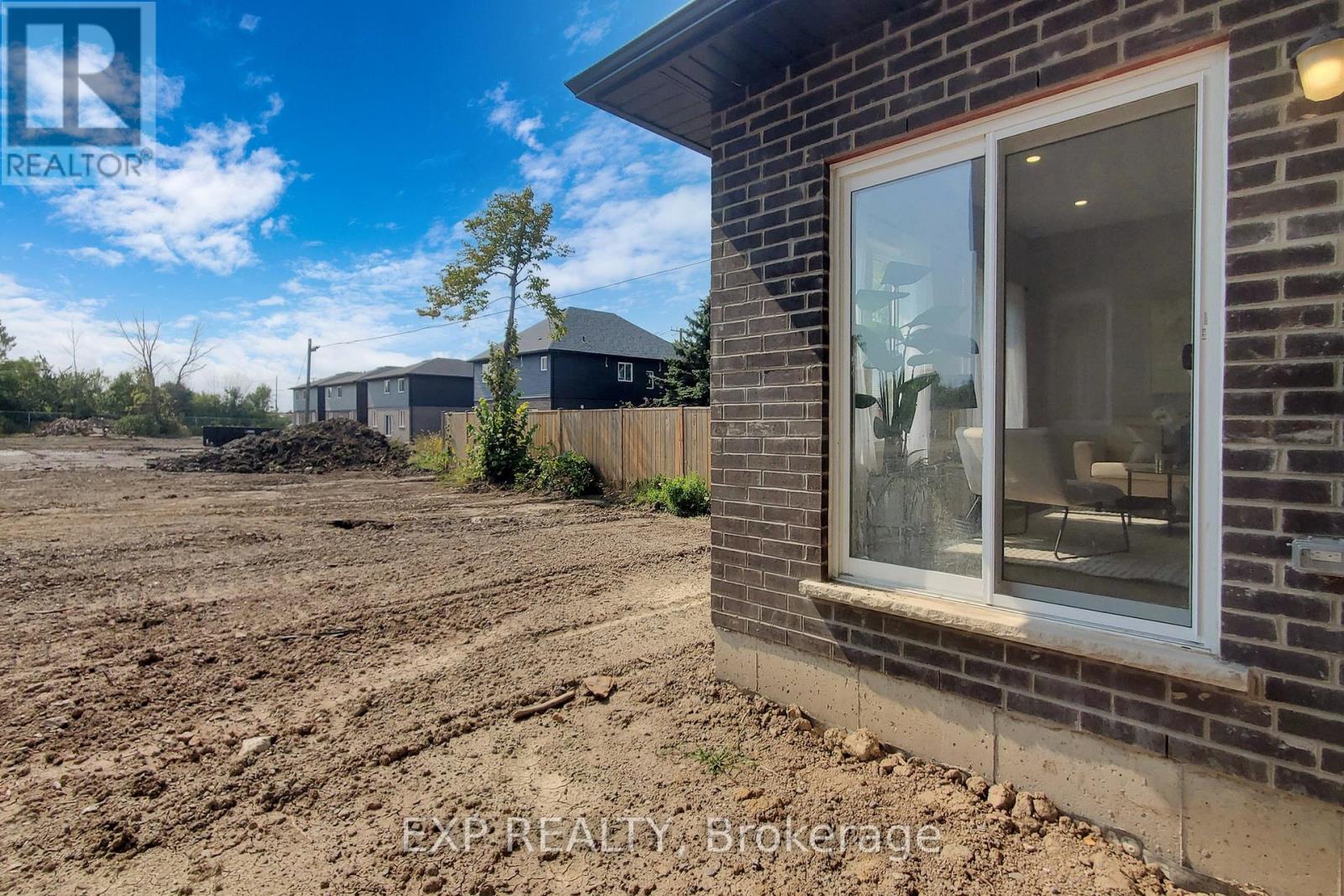 127 Laugher Avenue, Welland, Ontario  L3B 0N6 - Photo 41 - X12649246