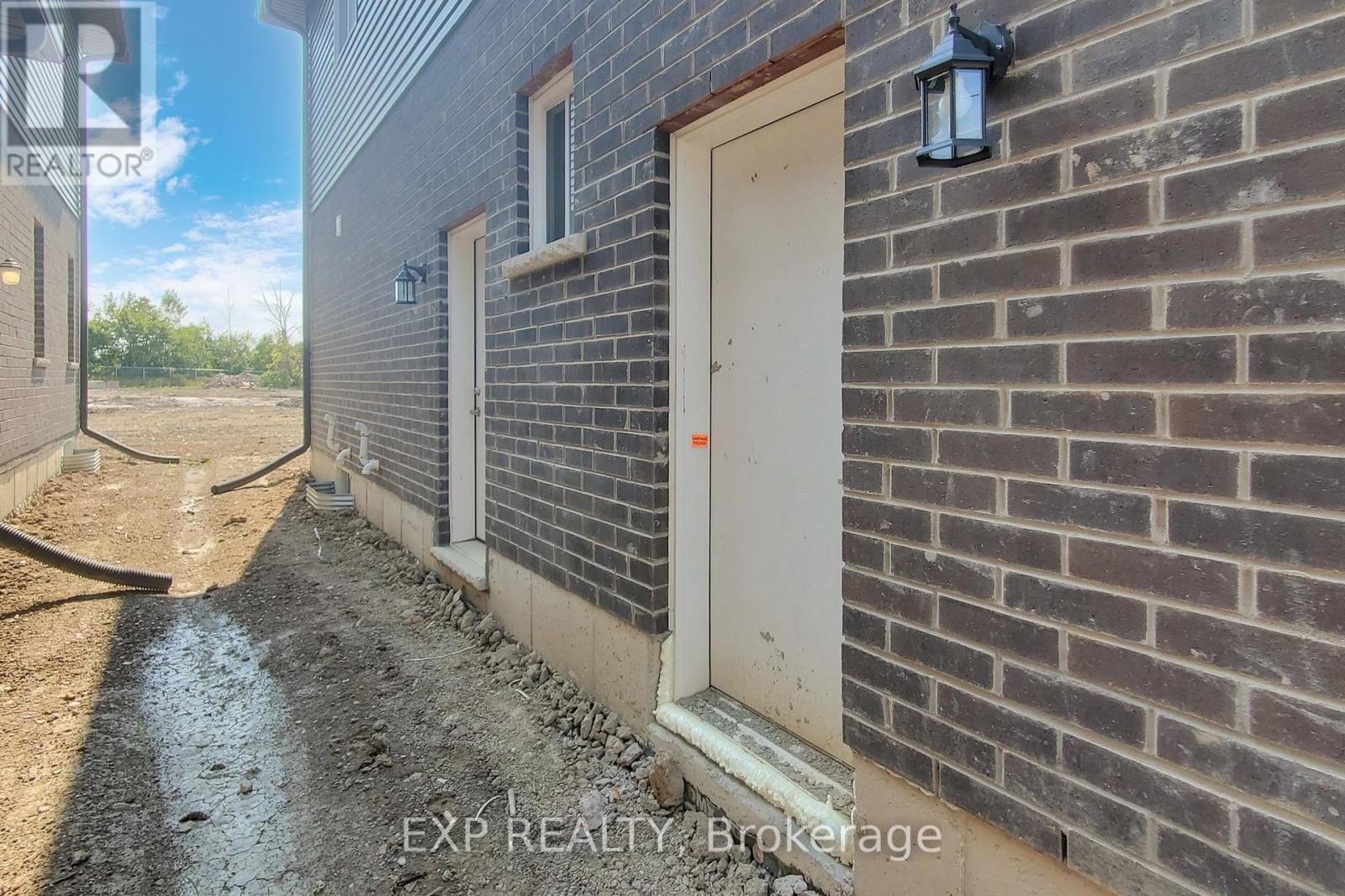 127 Laugher Avenue, Welland, Ontario  L3B 0N6 - Photo 42 - X12649246