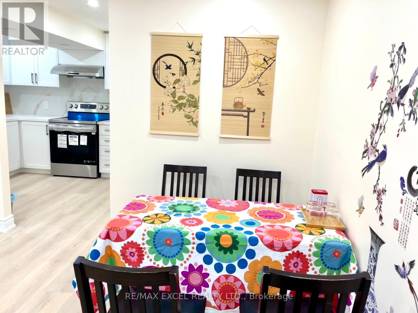 15 Leyburn Avenue, Richmond Hill, Ontario  L4C 0R2 - Photo 20 - N12649456