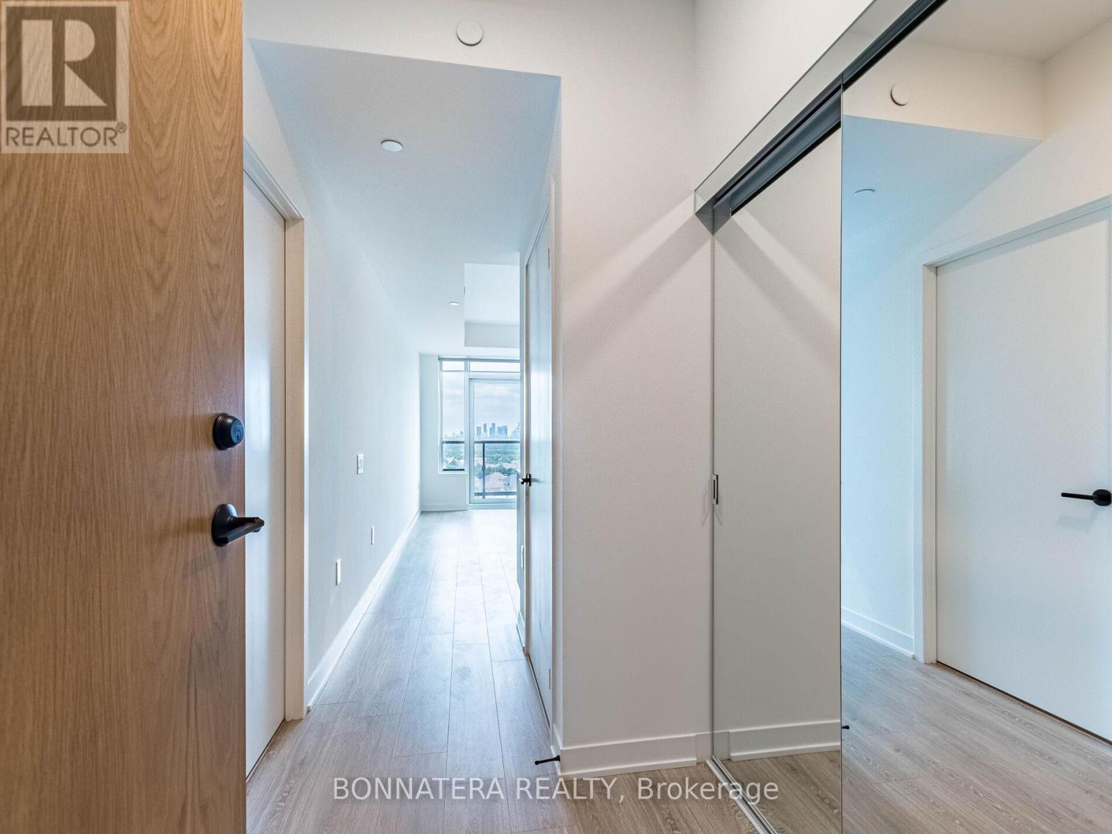 1002 - 2495 Eglinton Avenue W, Mississauga, Ontario  L5M 2T2 - Photo 17 - W12649454