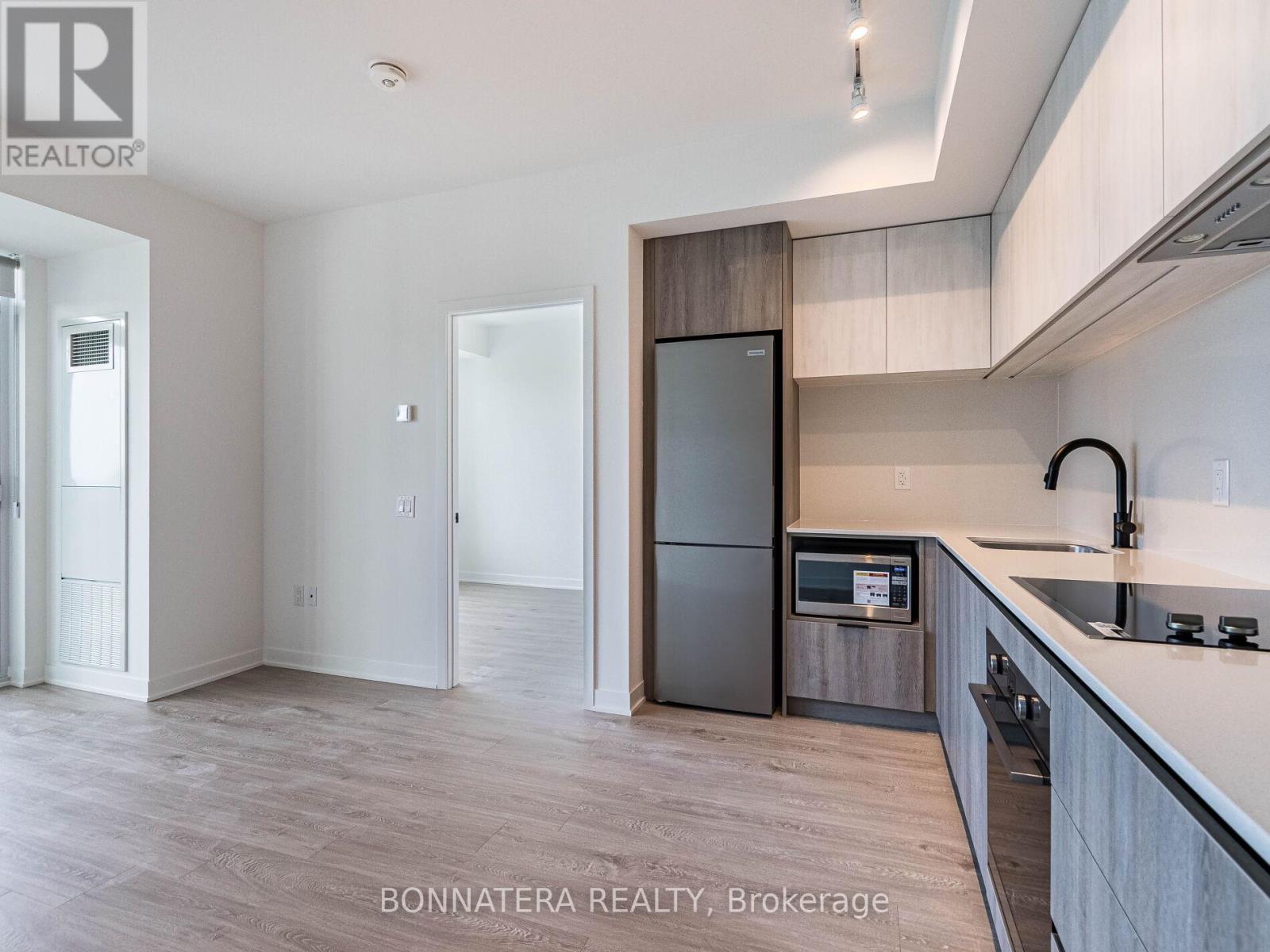 1002 - 2495 Eglinton Avenue W, Mississauga, Ontario  L5M 2T2 - Photo 21 - W12649454