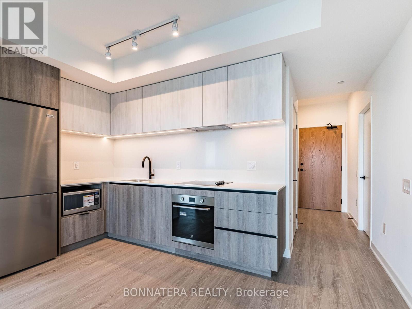 1002 - 2495 Eglinton Avenue W, Mississauga, Ontario  L5M 2T2 - Photo 23 - W12649454