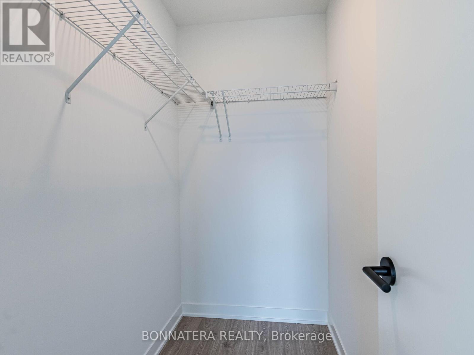 1002 - 2495 Eglinton Avenue W, Mississauga, Ontario  L5M 2T2 - Photo 34 - W12649454