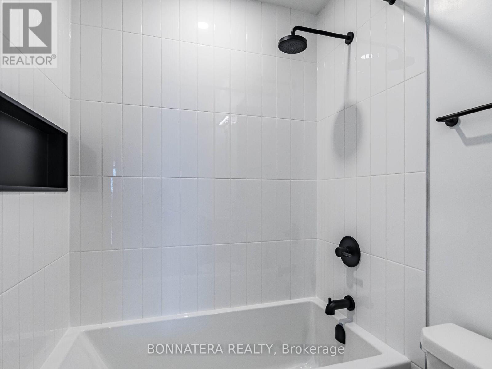 1002 - 2495 Eglinton Avenue W, Mississauga, Ontario  L5M 2T2 - Photo 36 - W12649454